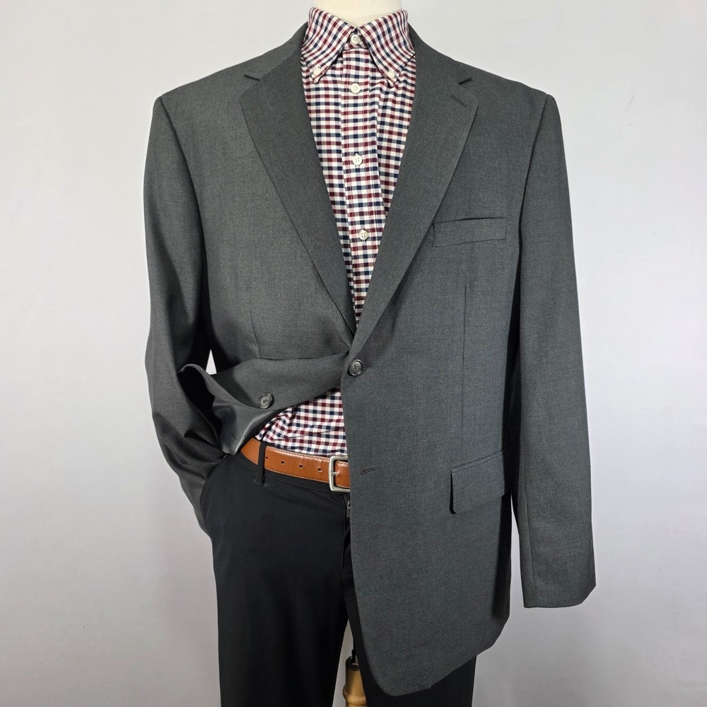 Merona Men's Sport Coat Blazer Two Button Gray Polyester Blend‎ Size 46R